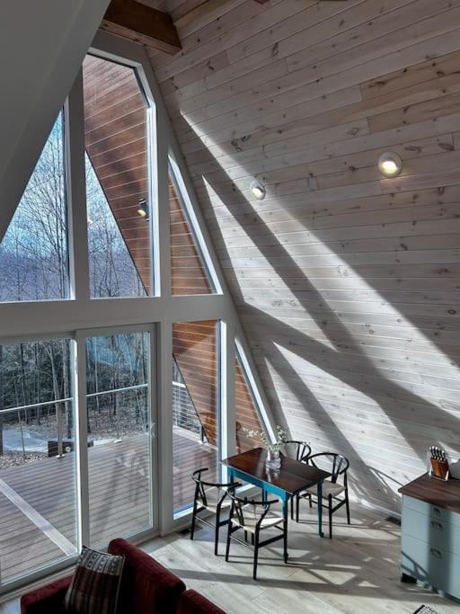 Fox Ridge-Black Alder Lodging โลแกน ภายนอก รูปภาพ